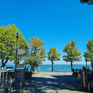  Apartment Le Rive Holidays